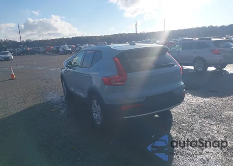2019 Volvo Xc40 T5 Momentum/T5 R-Design z USA, uszkodzony, nr VIN YV4162XZ1K2019034